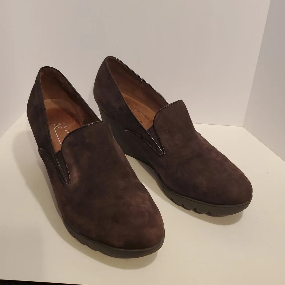 Donald J Pliner Melia Suede Wedges In Brown Size 9M
